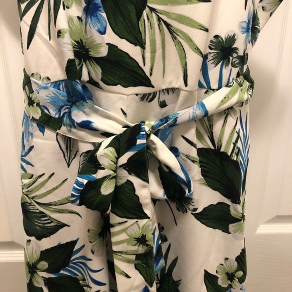 NEW Banana Republic White Tropical Floral Jumpsuit - Picture 3 of 8